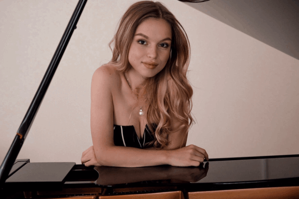 Elizaveta Tomanova
